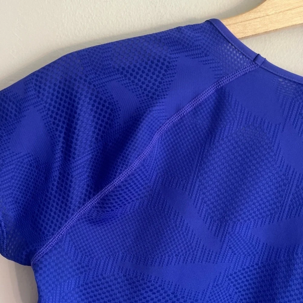 NWT Nike Pro Dri-Fit Crop Top size L